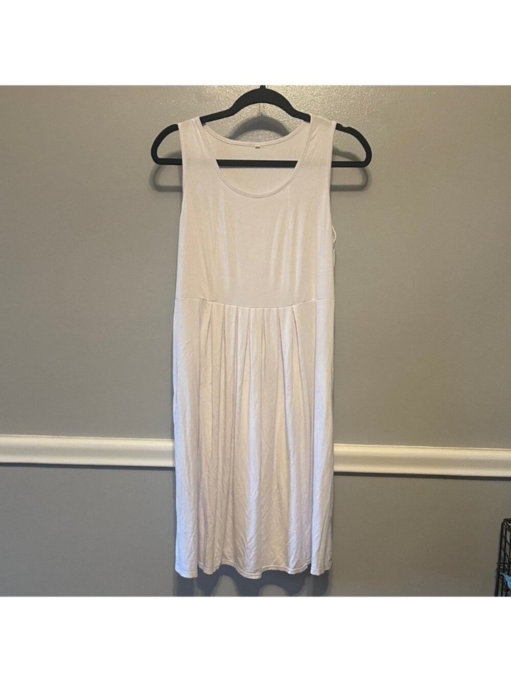 Chic White Sleeveless Midi Dress